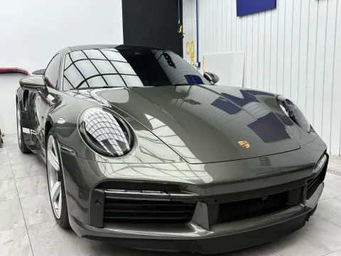 保時捷 911 Turbo S 50週年紀念版｜透明犀牛皮｜灰綠金屬色
